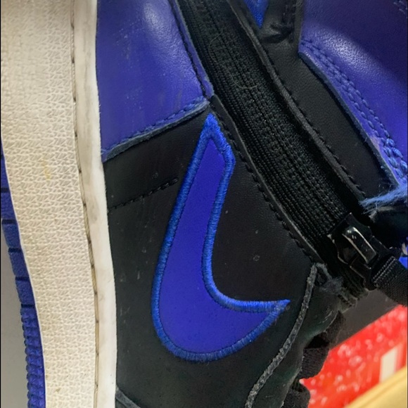 Blue kids Jordan’s💙 - Picture 6 of 6